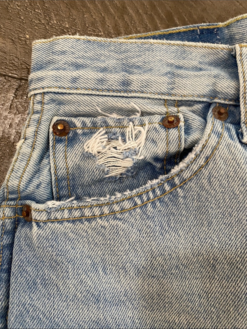Re/Done Light Wash Straight Leg Jeans with Frayed Hem - Picture 4 of 8